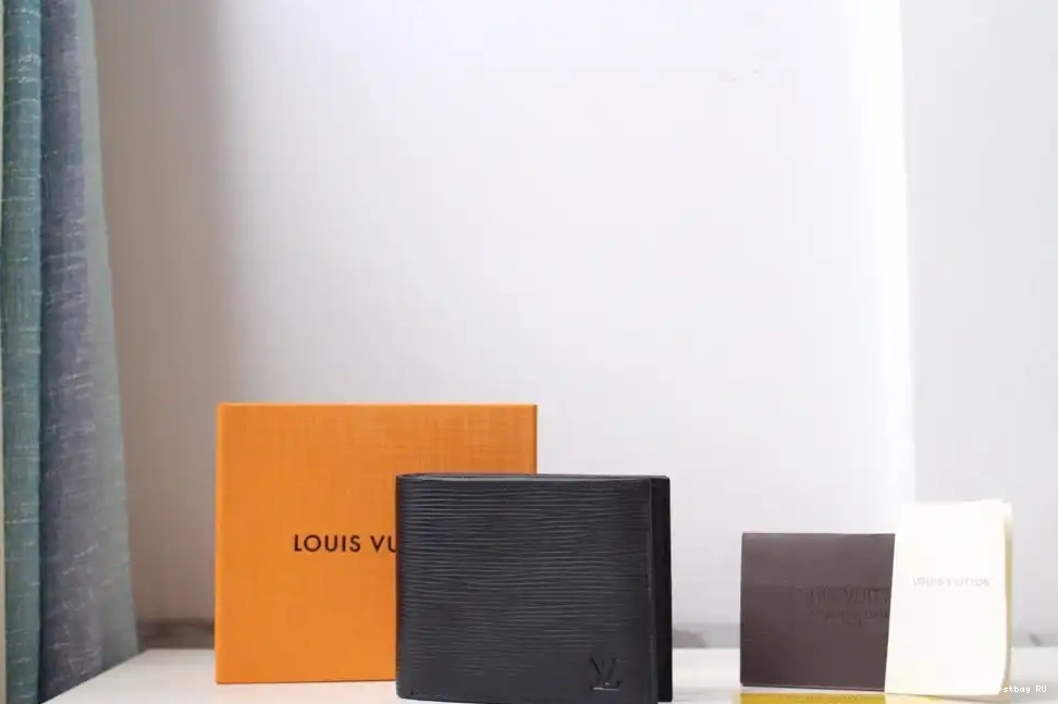First bags ru reviews WALLET VUITTON LOUIS AMERIGO 0701